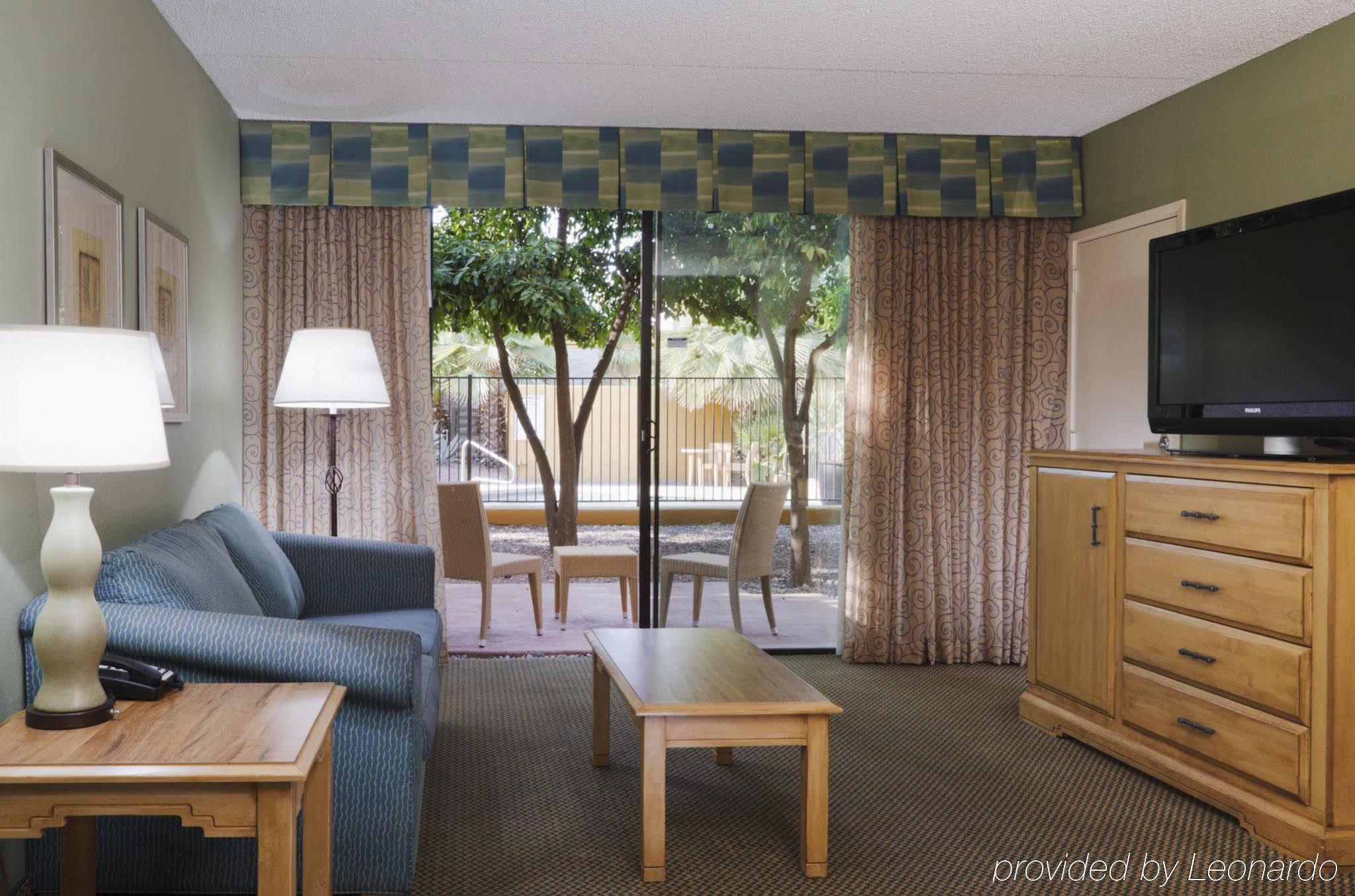Doubletree By Hilton Tucson-Reid Park Hotel Bagian luar foto
